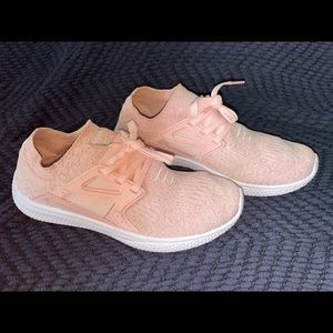 Fabletics pink athletic shoes size 7.5